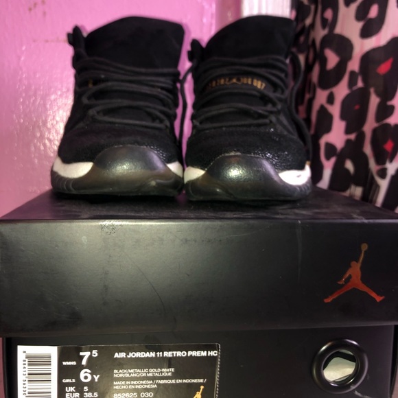 Jordan 11 Heiress - Picture 4 of 6